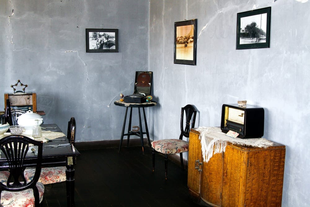 Scenes from living rooms past