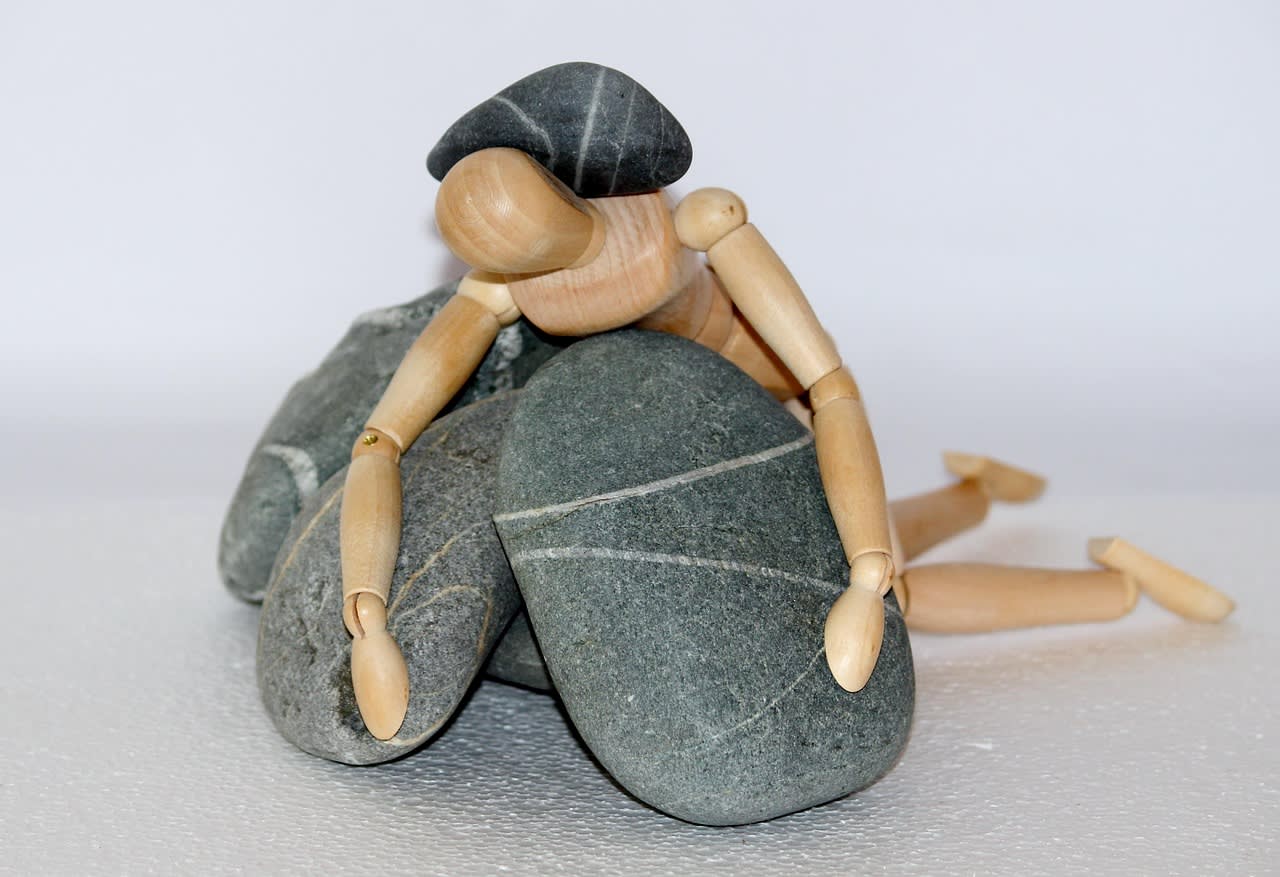 Understanding Chronic Illness: How Art Therapy Supports Symptom Management