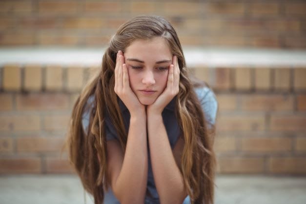 Emotionally Absent Mother Affects Daughter